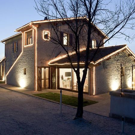 Casale Marroggia Villa Foligno Bagian luar foto
